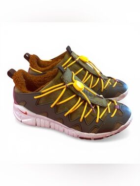 Nike Free N7 Moccasin Winterized Olive Brown Fur Lined Sneakers DX5946-300 Sz 8